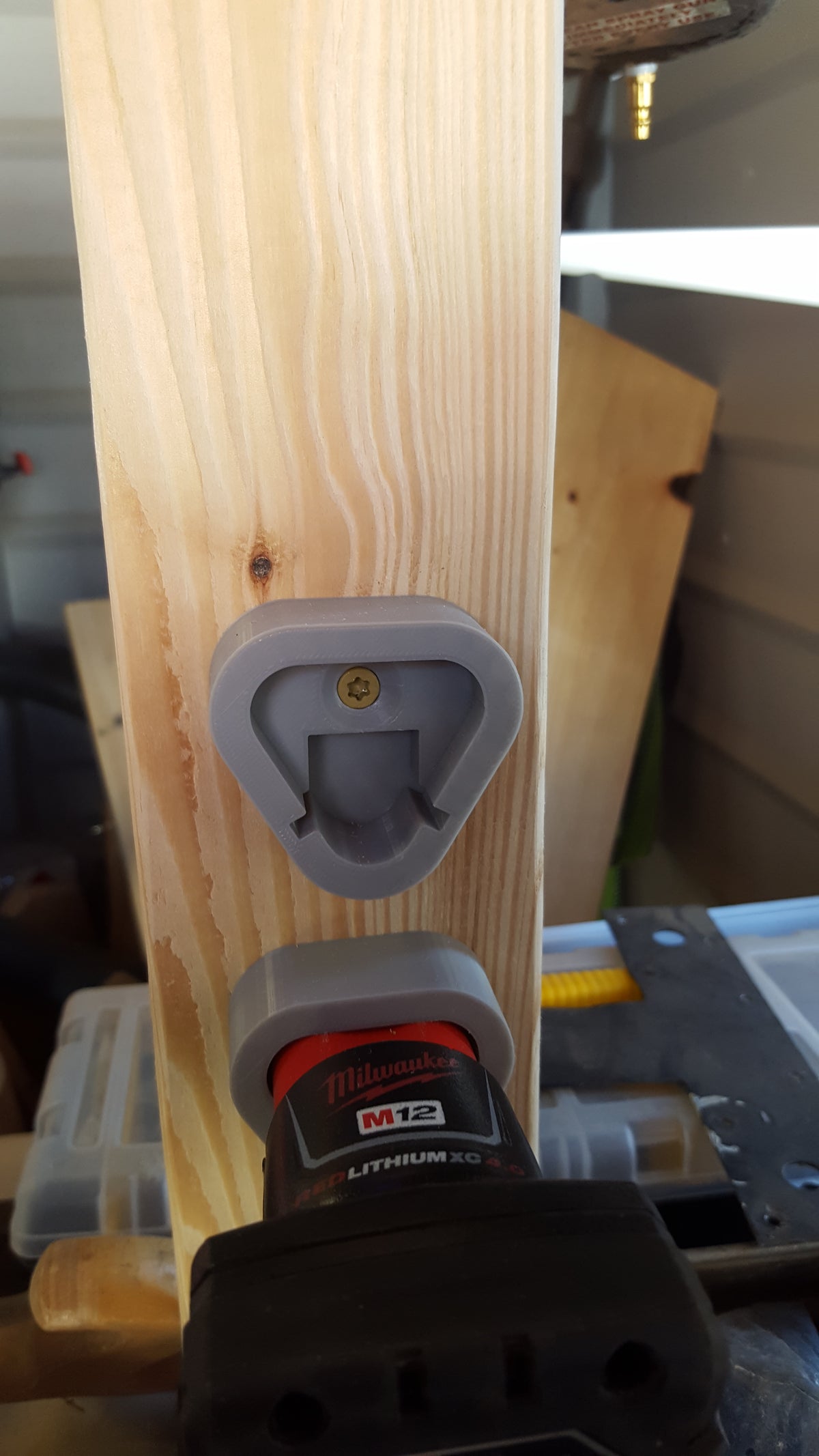Accudeksel voor Milwaukee M12 met schroefgat voor montage