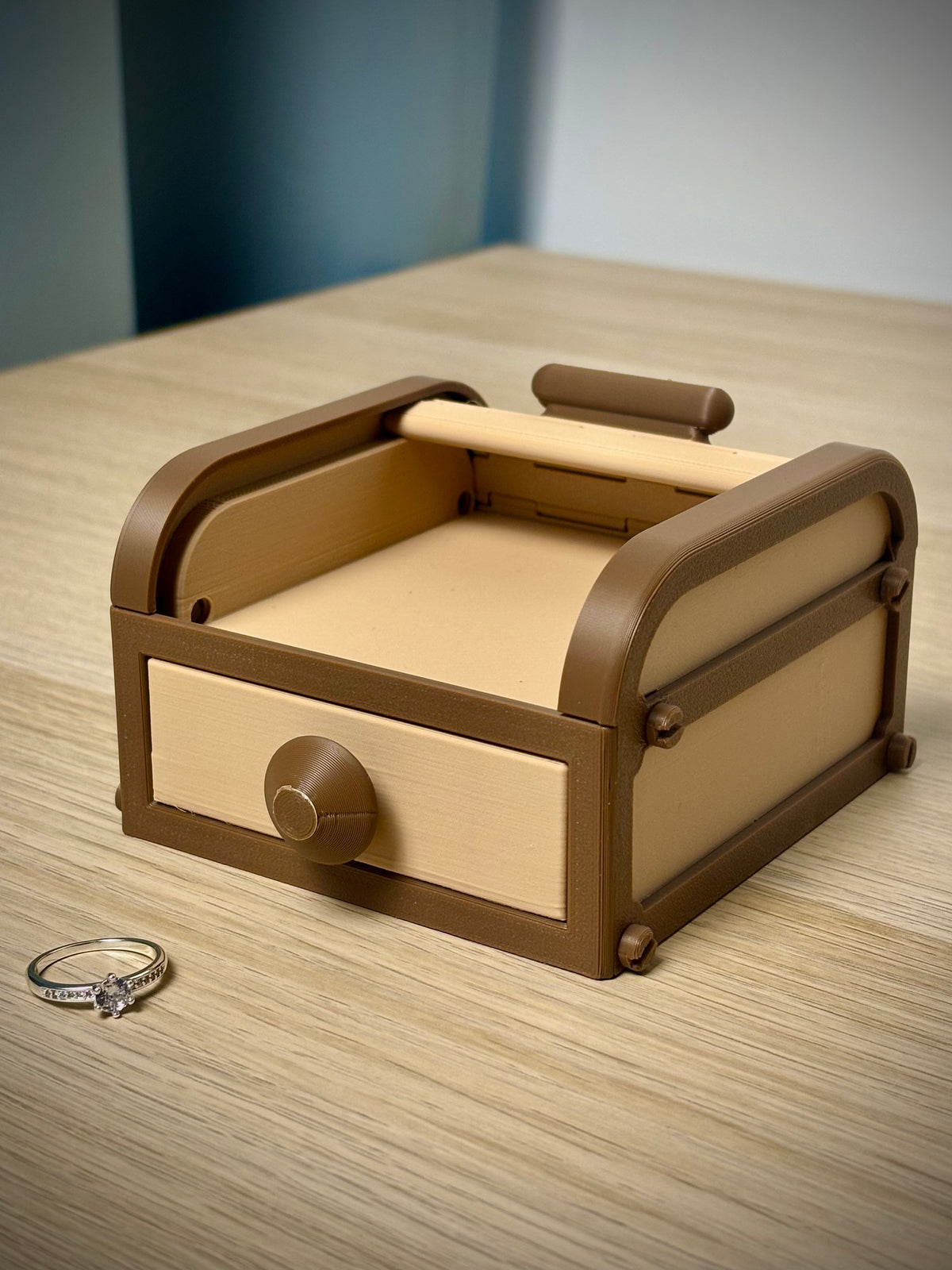 Opbergbox met roldeksel – compact voor op het bureau
