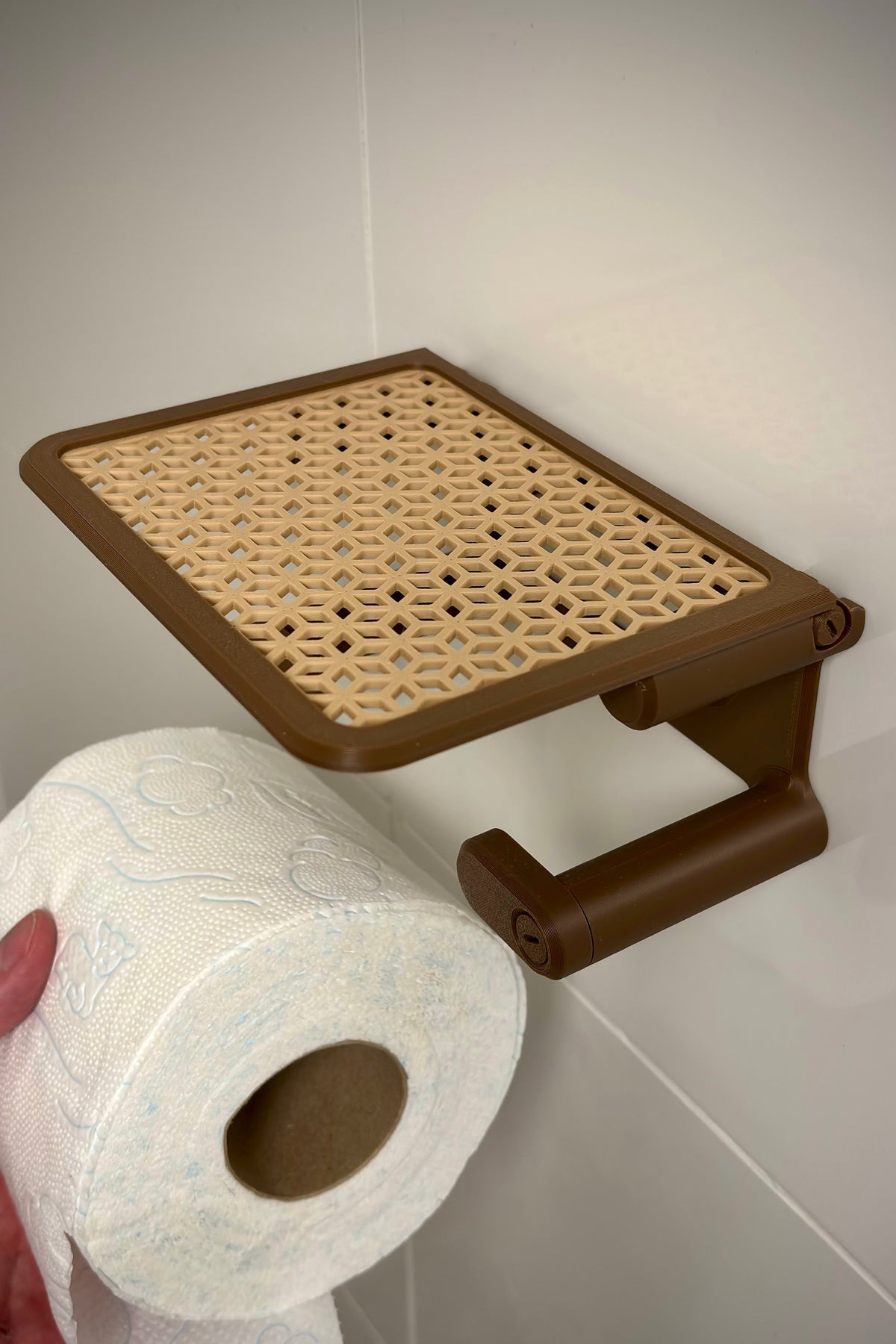 Toiletrolhouder met opklapbaar plankje en snel rollen wisselen