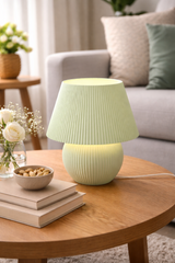 Lamp die in verschillende RGB-kleuren oplicht, met instelbare helderheid