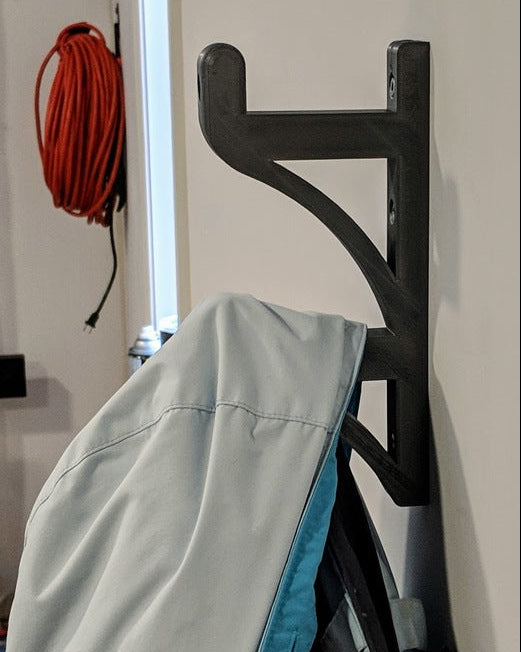 Stevige garagehaak voor kleding en slangen