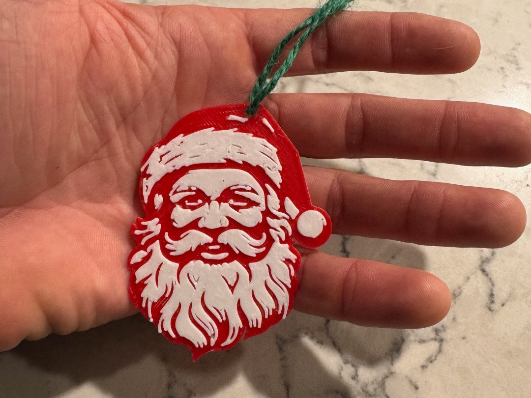 Cadeaulabel met klassieke kerstman