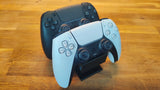 Dubbele standaard voor PS5-controllers – voor 2 tegelijk