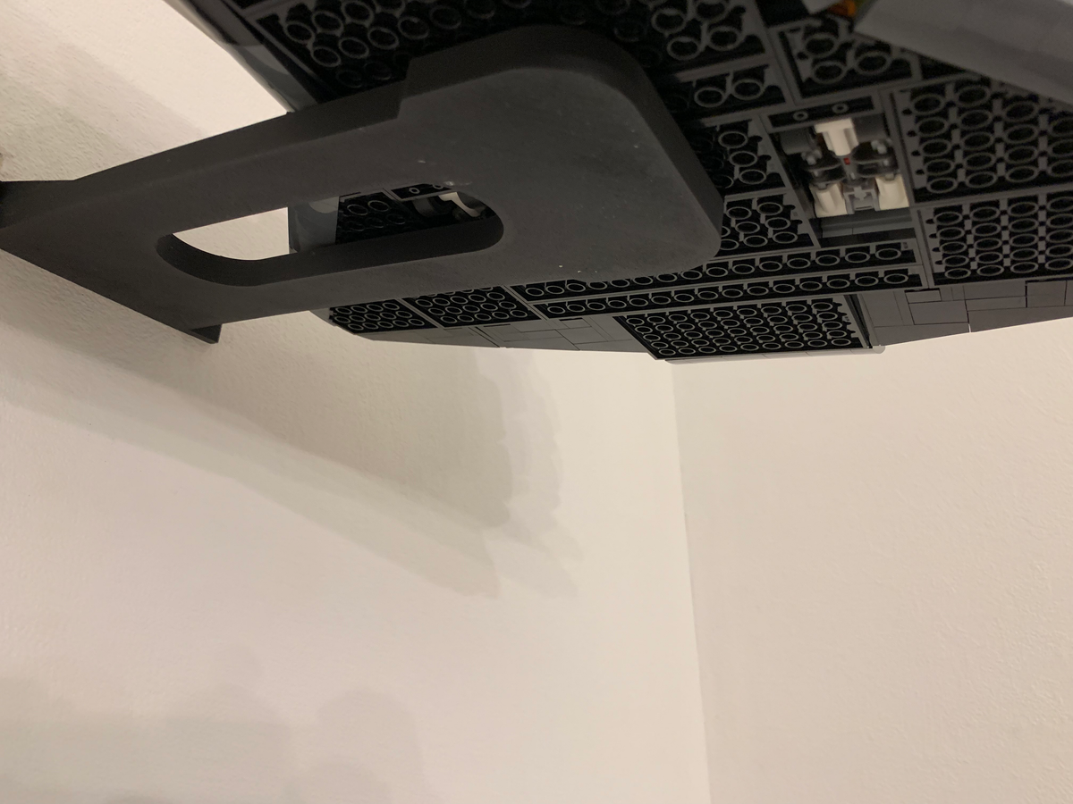 Wandhouder voor de LEGO-spaceshuttle Discovery zonder steun