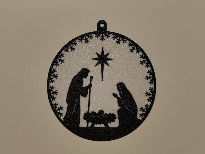 Platte kerstbal met kerststalmotief
