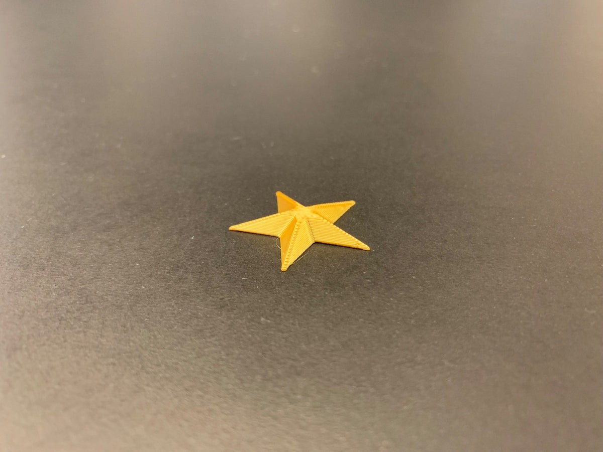 Decoratieve sterren als tafeldecoratie