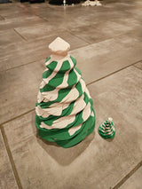 Spiraalvormige kerstboom-fidget in de vorm van sneeuwvlok en kerstboom