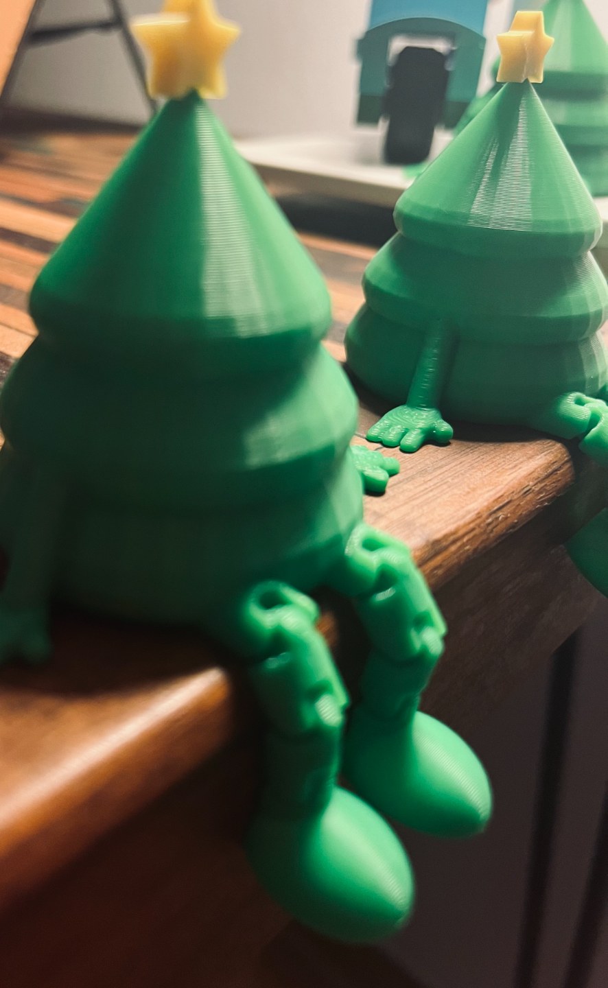 Klein groen kerstboomfiguurtje met gele ster