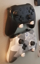 Universele wandhouder voor controllers – past op PS5, Xbox en Switch