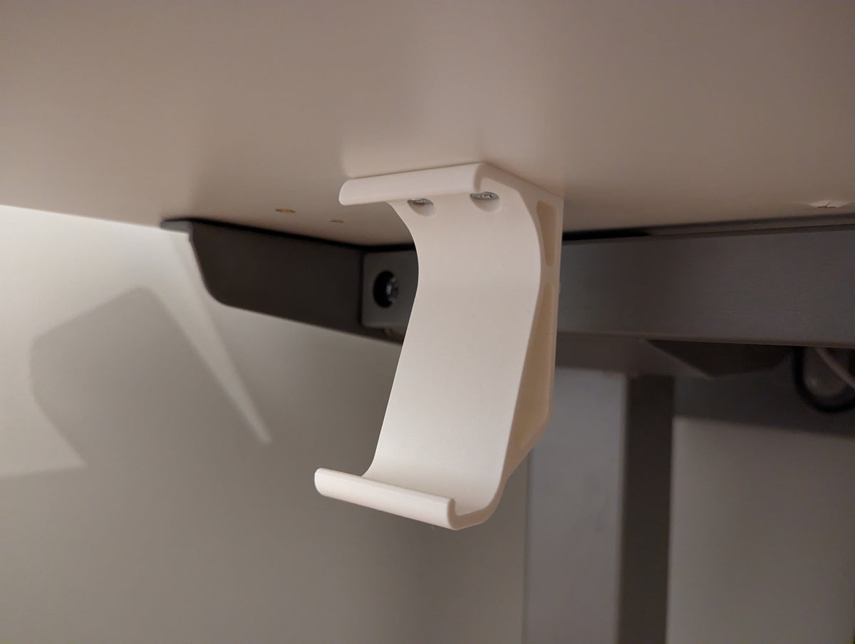 Bevestiging voor Xbox-controller onder het bureaublad – opgeruimde gaming-setup