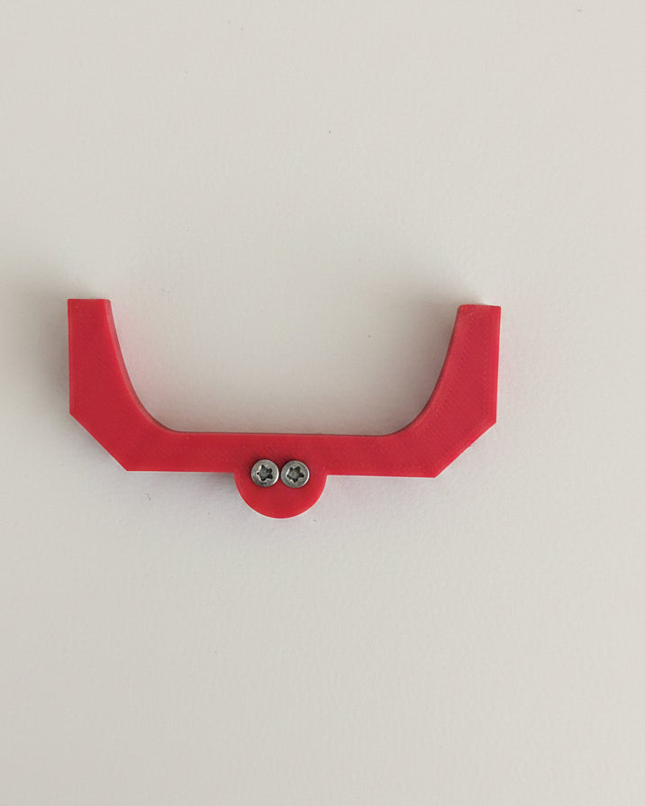 EGO 56V-wandhouder voor bladblazer – opgeruimd in de garage