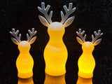 Rendierfiguurtje met structuuroppervlak en led-theelichtje