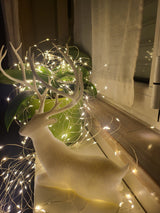Zittend rendierfiguurtje – kerstdecoratie