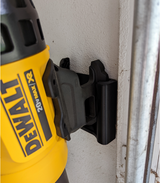 Wandhouder voor DeWalt bladblazer – van de vloer af