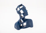 Fragments of Thought – abstracte buste op minimalistische plank in neutrale tinten