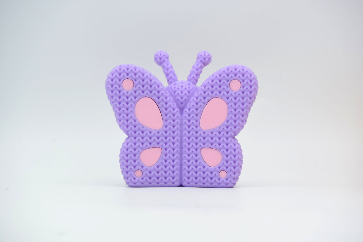 Detail van gehaakte look op decoratief vlinderfiguurtje