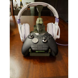 Halo Master Chief-standaard voor Xbox-controller en headset