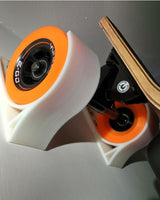 Wandhouder voor longboard en skateboard met wielen van 90 mm
