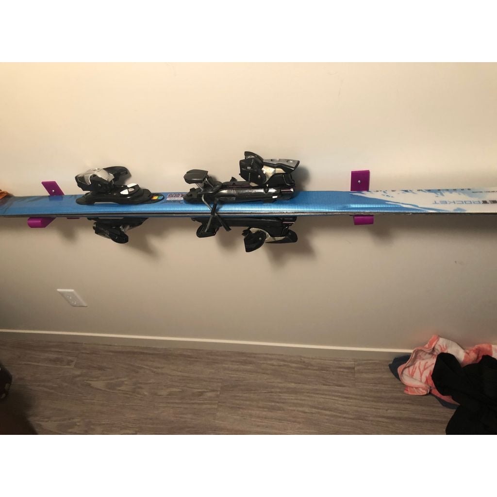 Wandhouder voor ski's met bindingen