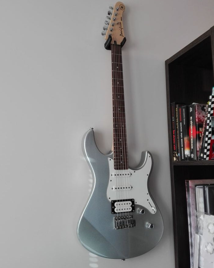 Gitaarophanging voor Yamaha Pacifica 112 elektrische gitaar