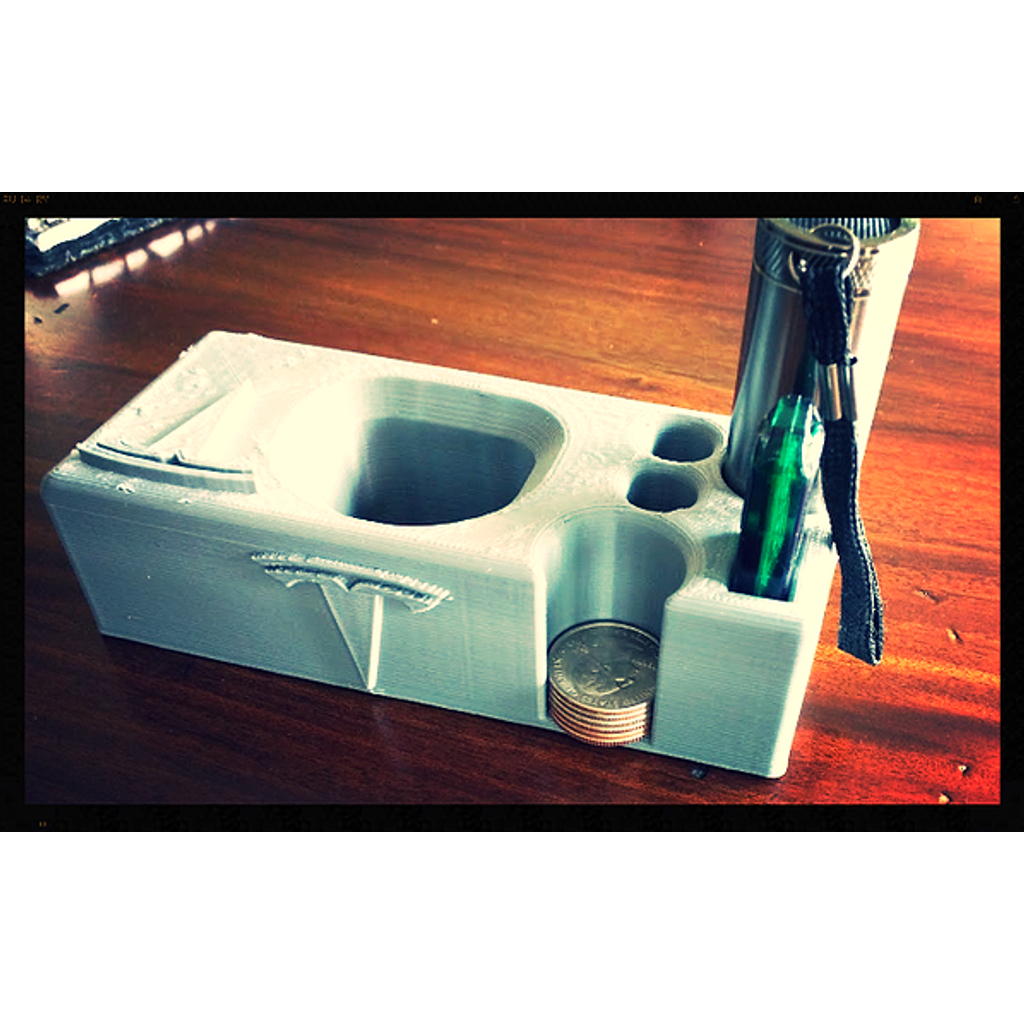 Organizer voor de middenconsole van de Tesla Model S – nooit meer rommel