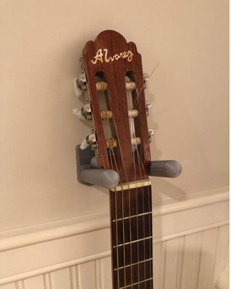 Wandhouder voor klassieke gitaar en Oculus Quest 2