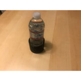 Inzetstuk voor de bekerhouder van de Tesla voor waterflessen van 500 ml