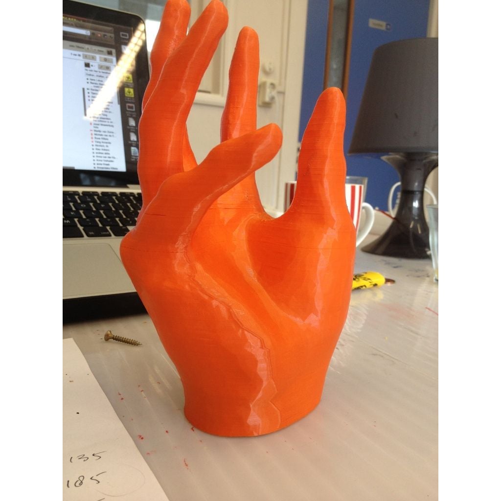 iPhone-standaard in de vorm van een hand – 3D-gescande telefoonhouder