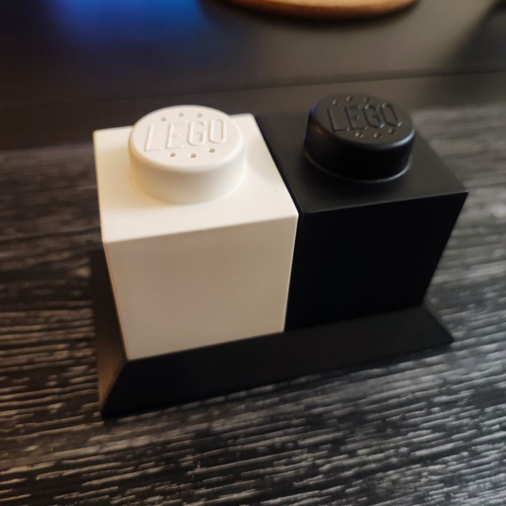 Houder voor LEGO-peper-en-zoutstel