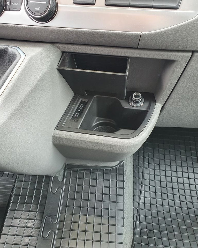Telefoonplankje voor de VW T6.1 California – klaar voor USB-C